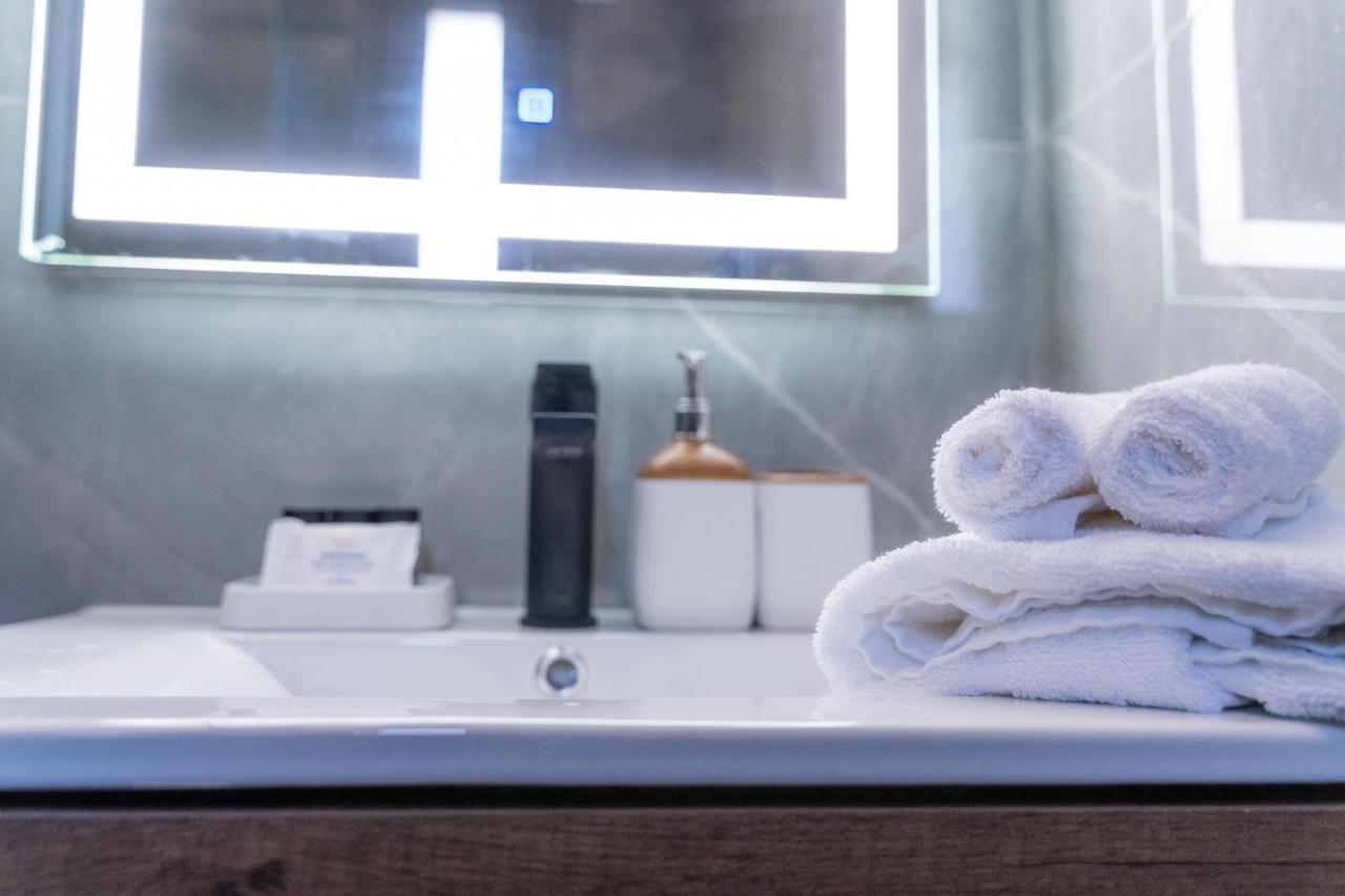 An&Vi Boutique Apartments Apt201 Ioannina Ngoại thất bức ảnh